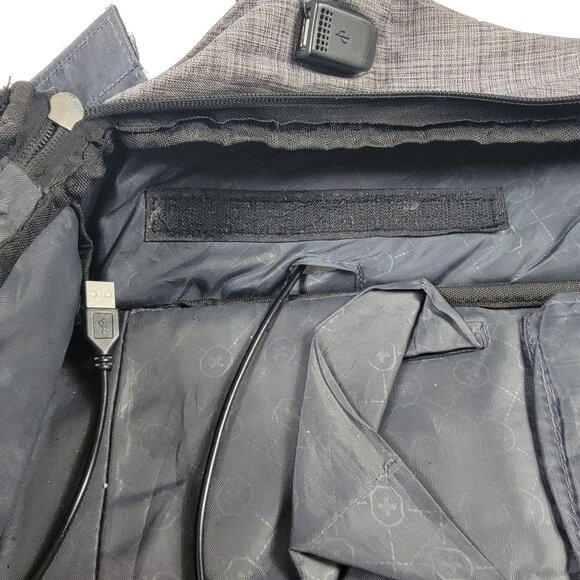 Swissgear Adults Gray Anti Theft Backpack With USB Charging Port Travel Casual - Picture 6 of 9